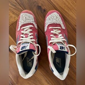 New Balance 696 sneakers in ideal condition